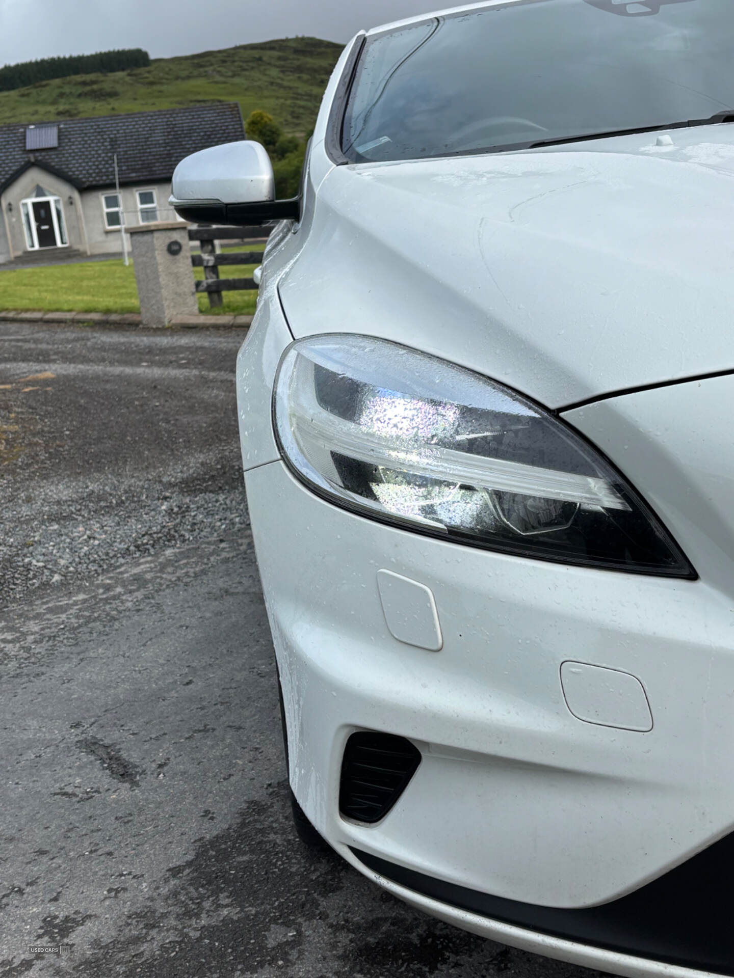 Jul 2017 Volvo V40 D2 [120] R DESIGN Pro 5dr