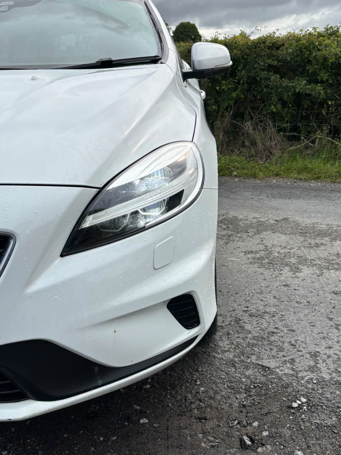 Jul 2017 Volvo V40 D2 [120] R DESIGN Pro 5dr