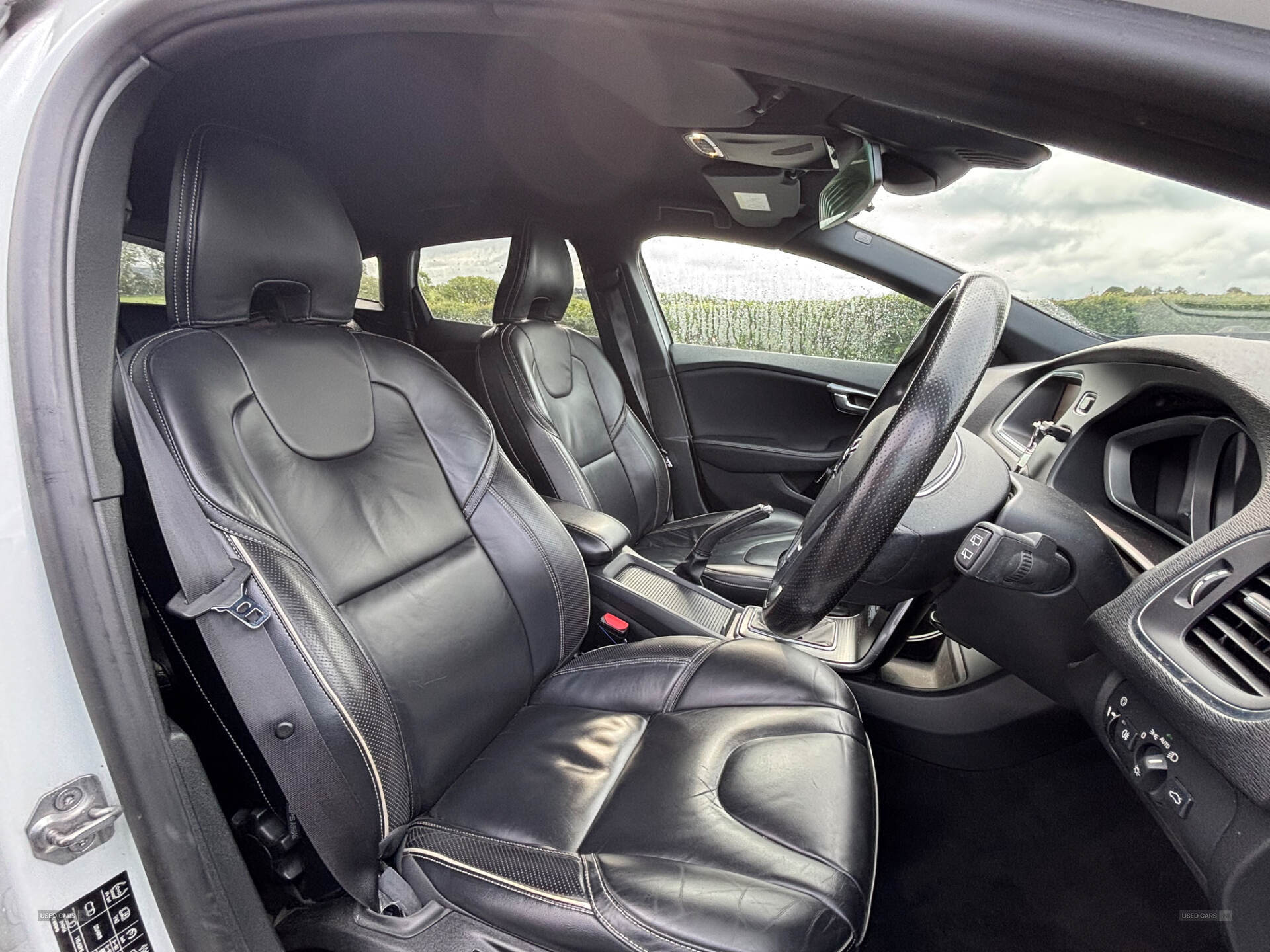 Jul 2017 Volvo V40 D2 [120] R DESIGN Pro 5dr