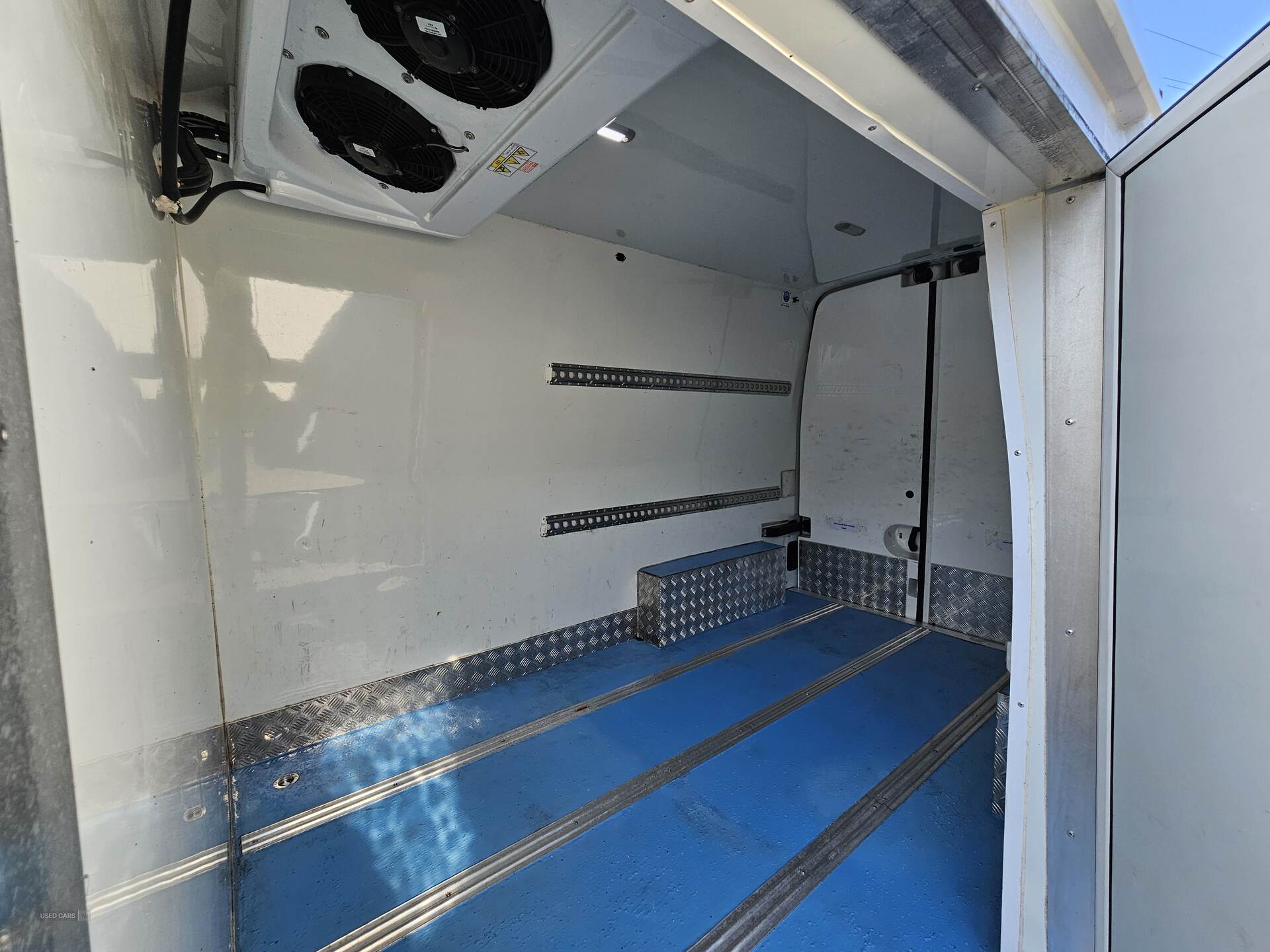 Jul 2020 Renault Master MM35dCi 135 Business Medium Roof Van
