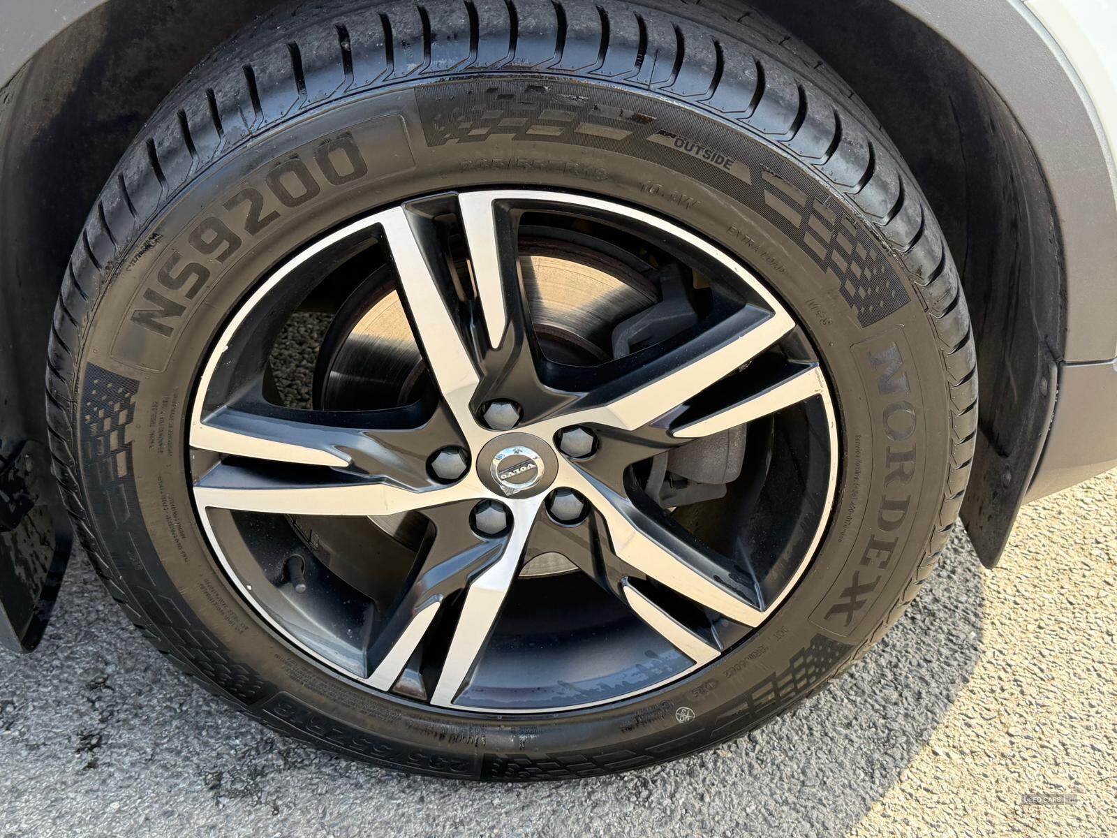 Sep 2019 Volvo XC40 2.0 D4 [190] R DESIGN 5dr AWD Geartronic