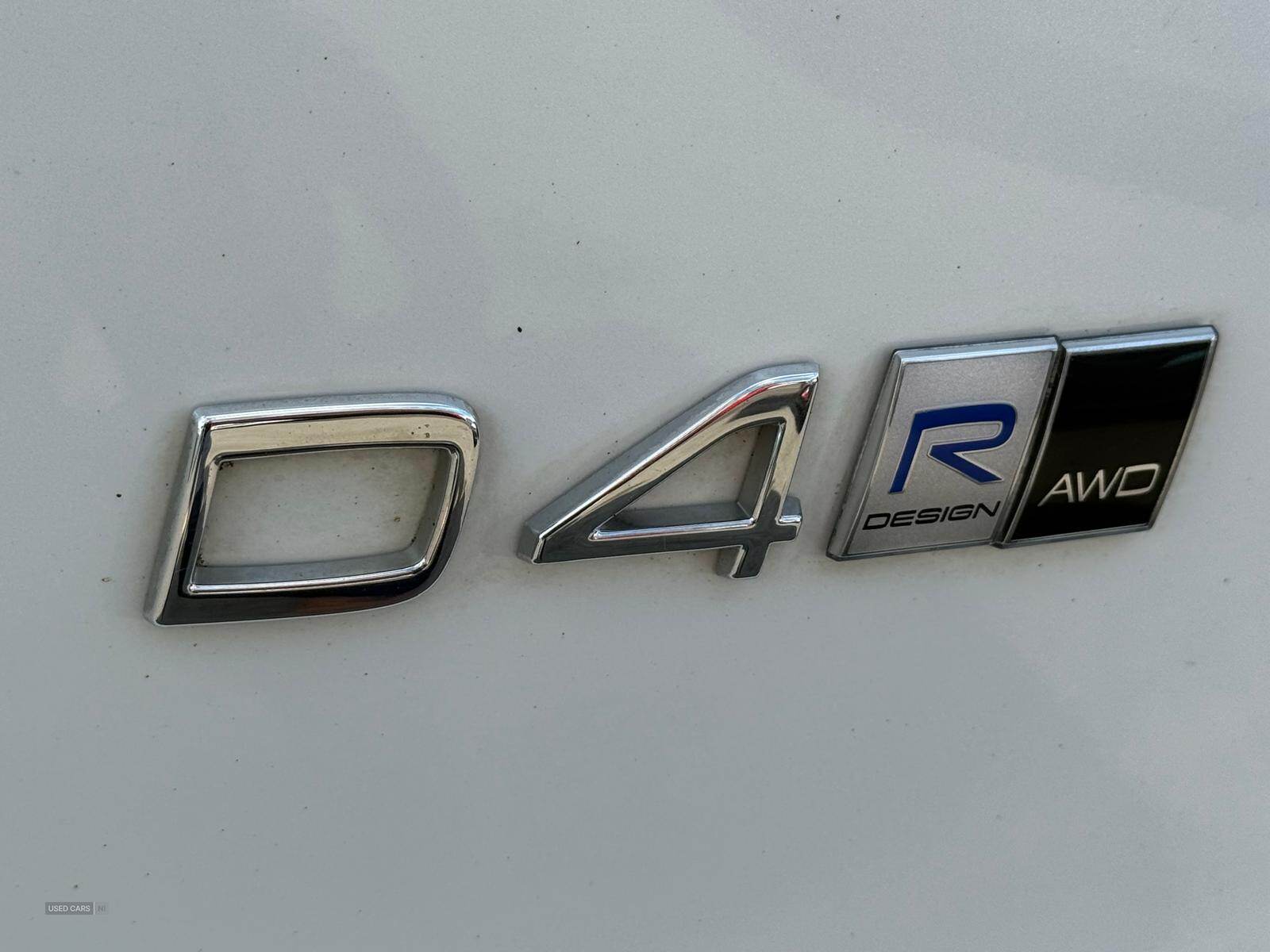 Sep 2019 Volvo XC40 2.0 D4 [190] R DESIGN 5dr AWD Geartronic
