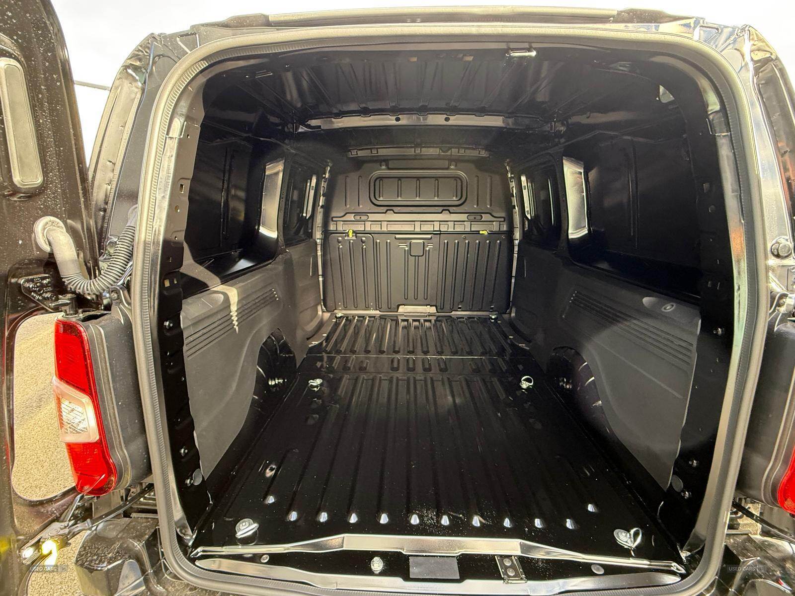 Mar 2025 Citroen Berlingo 1.5 BlueHDi 130ps Van Driver EAT8