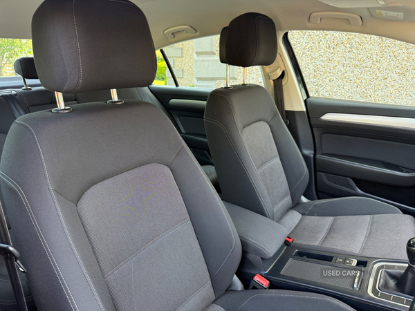 Volkswagen Passat DIESEL SALOON in Down