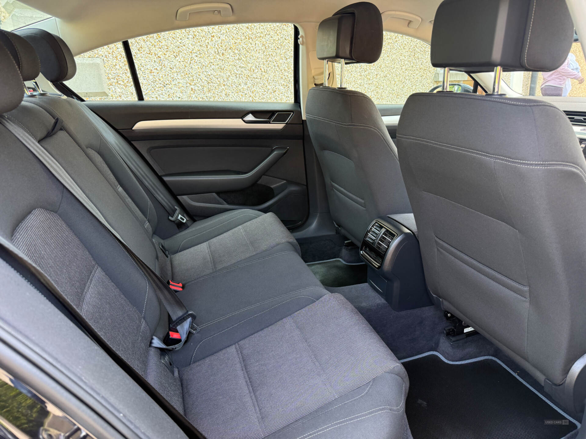 Volkswagen Passat DIESEL SALOON in Down