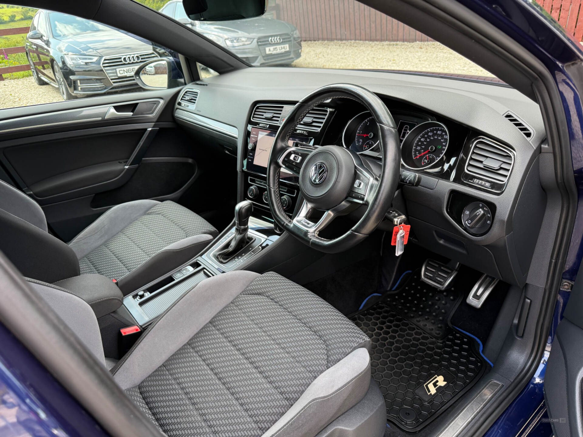 Jan 2018 Volkswagen Golf 2.0 TDI R-Line 5dr DSG