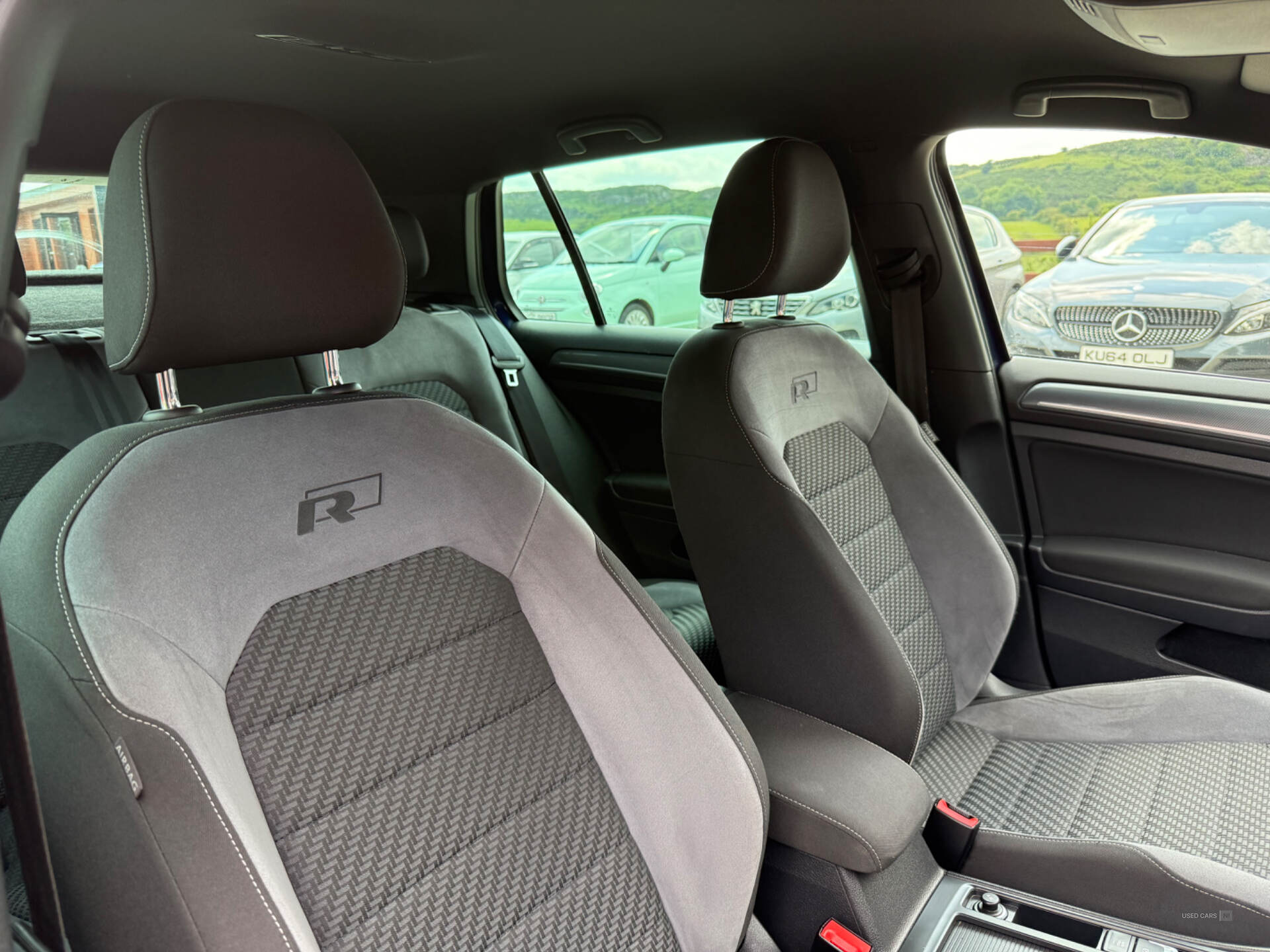 Jan 2018 Volkswagen Golf 2.0 TDI R-Line 5dr DSG