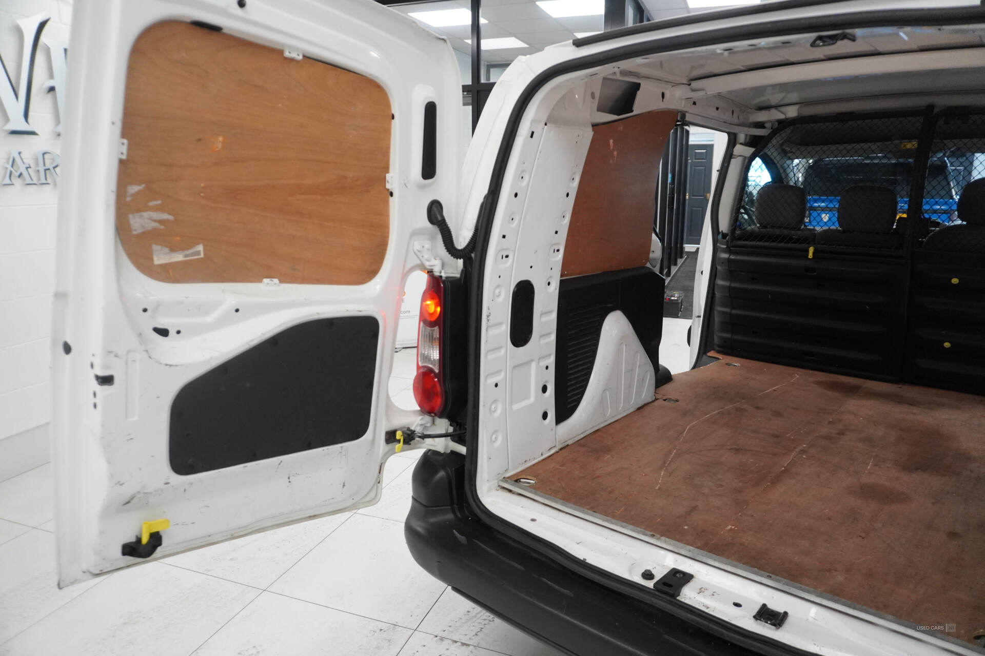 Jan 2015 Citroen Berlingo 1.6 HDi 750Kg LX 90ps