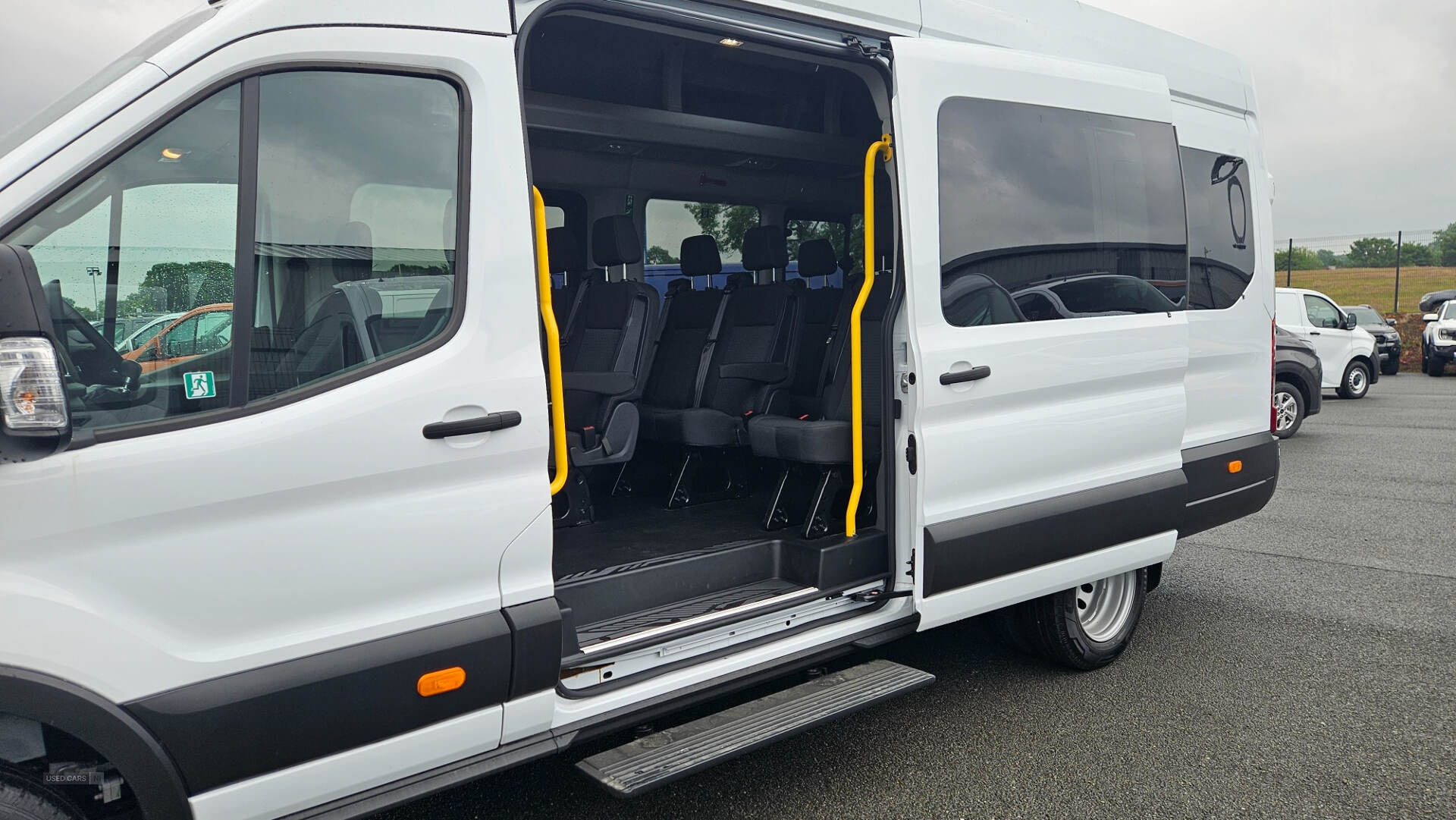 Jun 2025 Ford Transit Minibus 460 Trend DRW L4 H3 17 SEATER