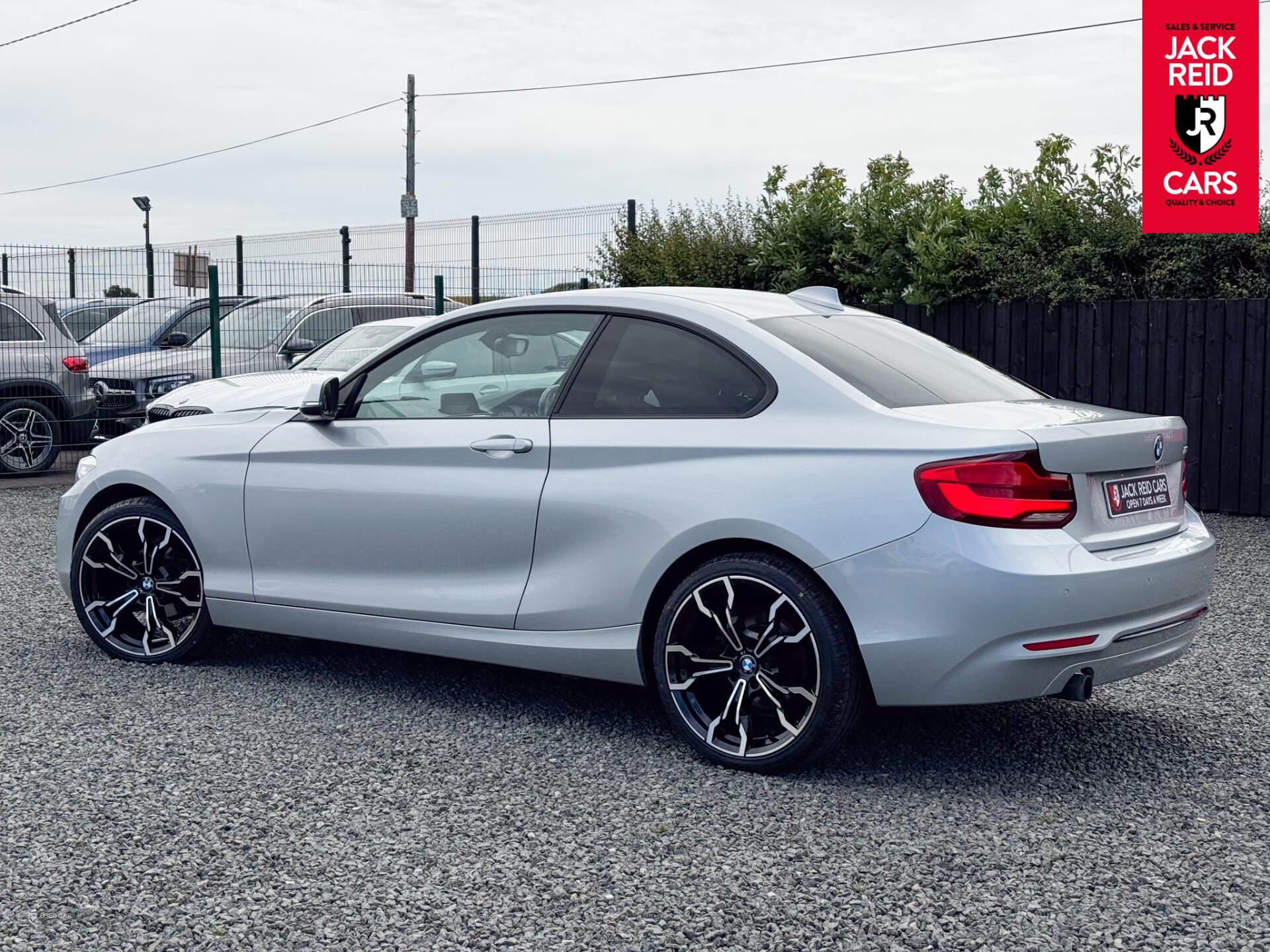 Dec 2017 BMW 2 Series 218i Sport 2dr [Nav]