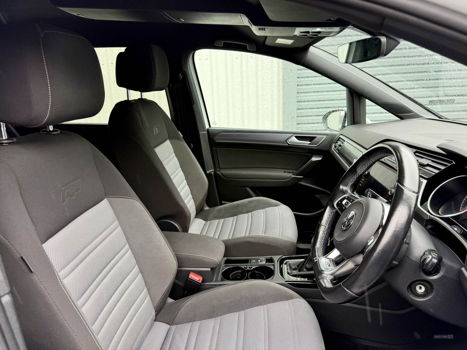 Jan 2018 Volkswagen Touran 2.0 TDI R-Line 5dr DSG