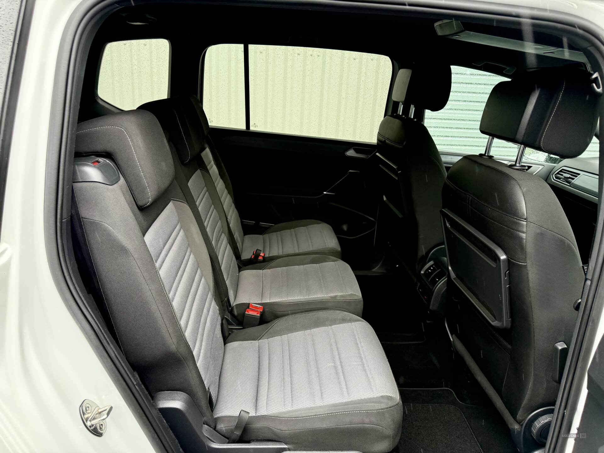 Jan 2018 Volkswagen Touran 2.0 TDI R-Line 5dr DSG