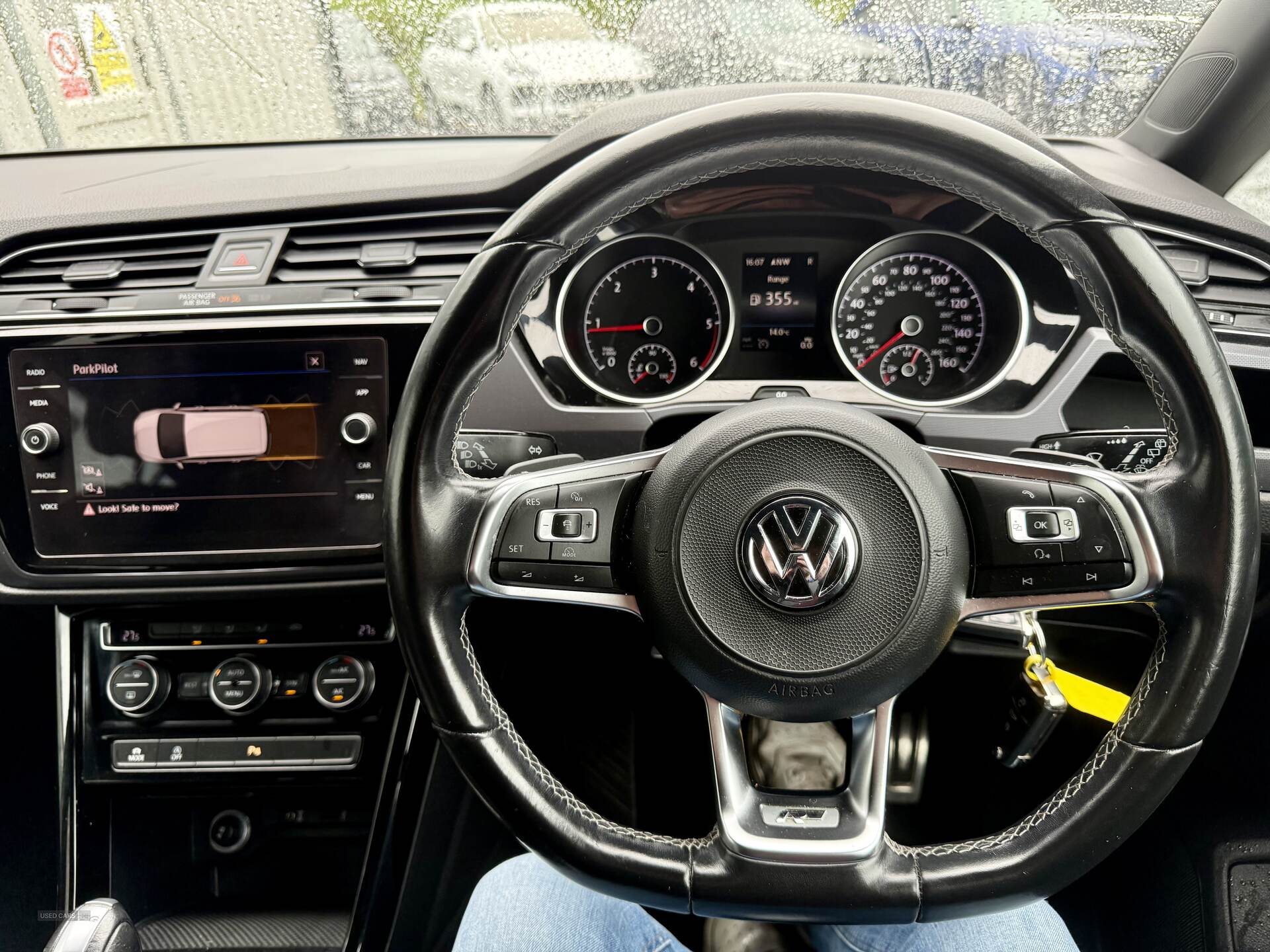 Jan 2018 Volkswagen Touran 2.0 TDI R-Line 5dr DSG