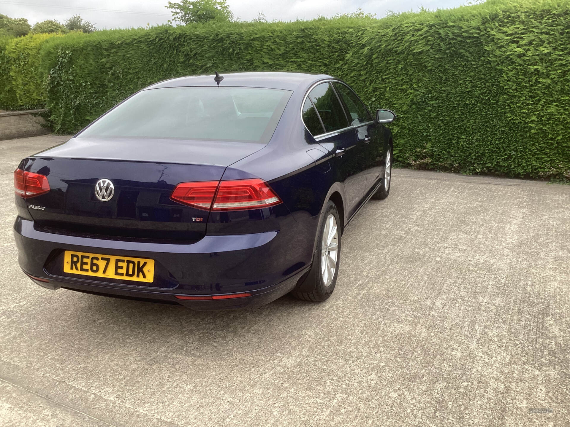 Volkswagen Passat DIESEL SALOON in Down