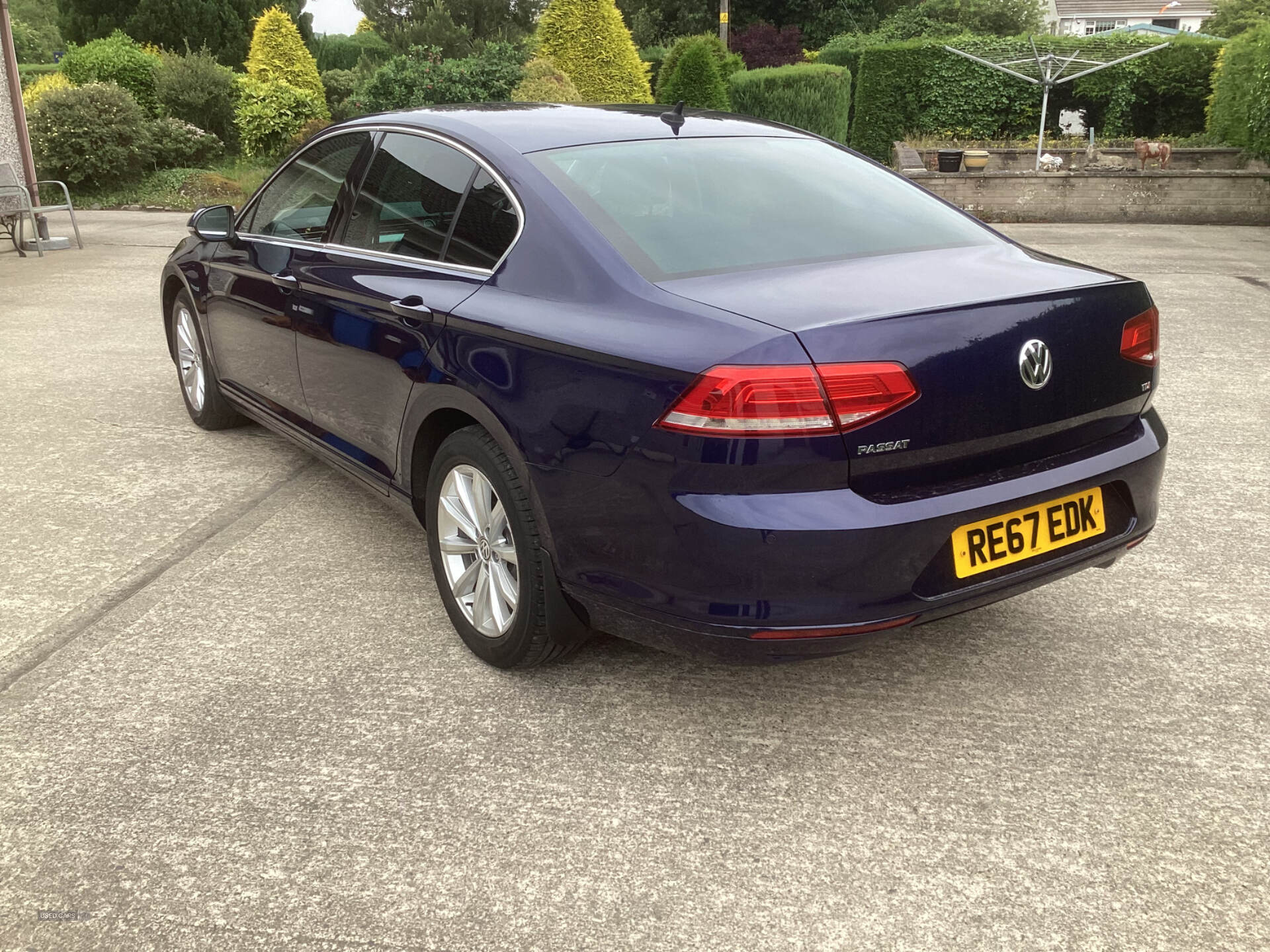 Volkswagen Passat DIESEL SALOON in Down