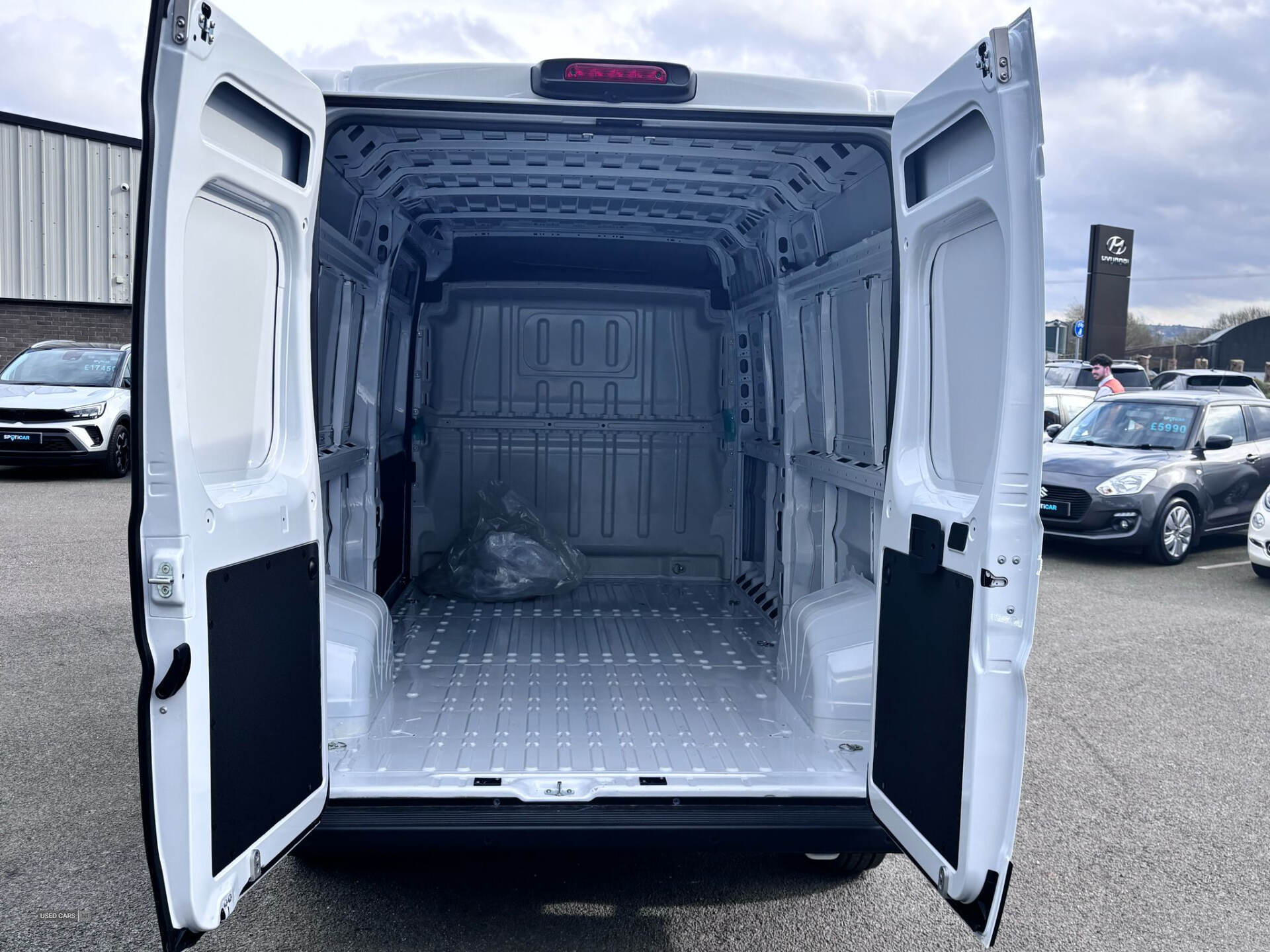 Mar 2025 Citroen Relay 2.2 BlueHDi 140 H2 Van Enterprise