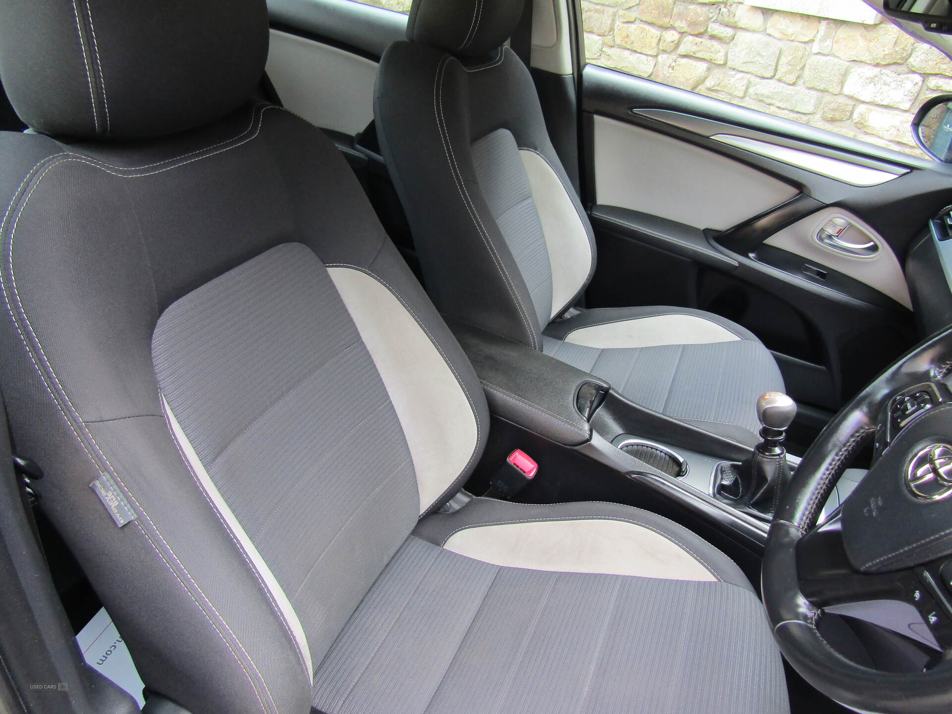 Sep 2016 Toyota Avensis 2.0D Business Edition 4dr