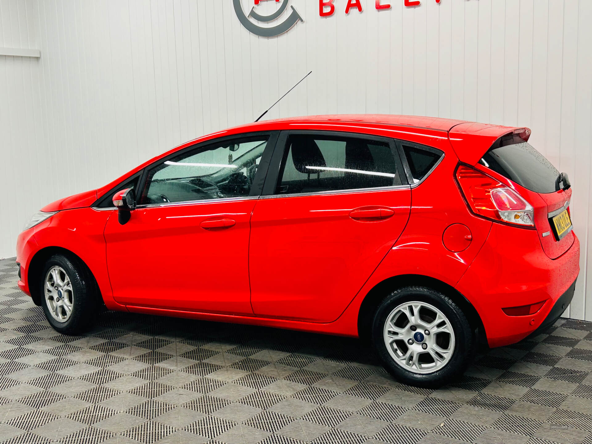 Aug 2013 Ford Fiesta 1.6 TDCi Titanium ECOnetic 5dr