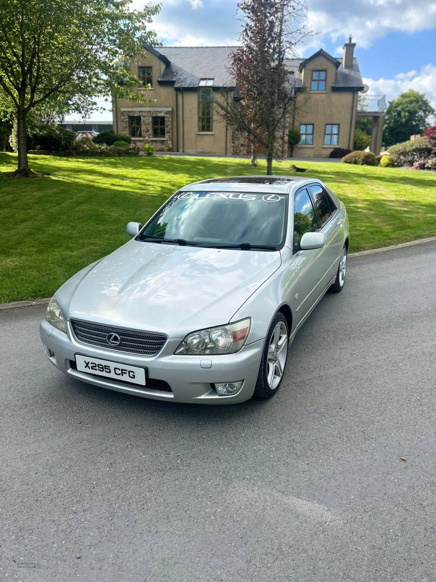 Jan 2001 Lexus IS-Series 200 2.0 Sport 4dr