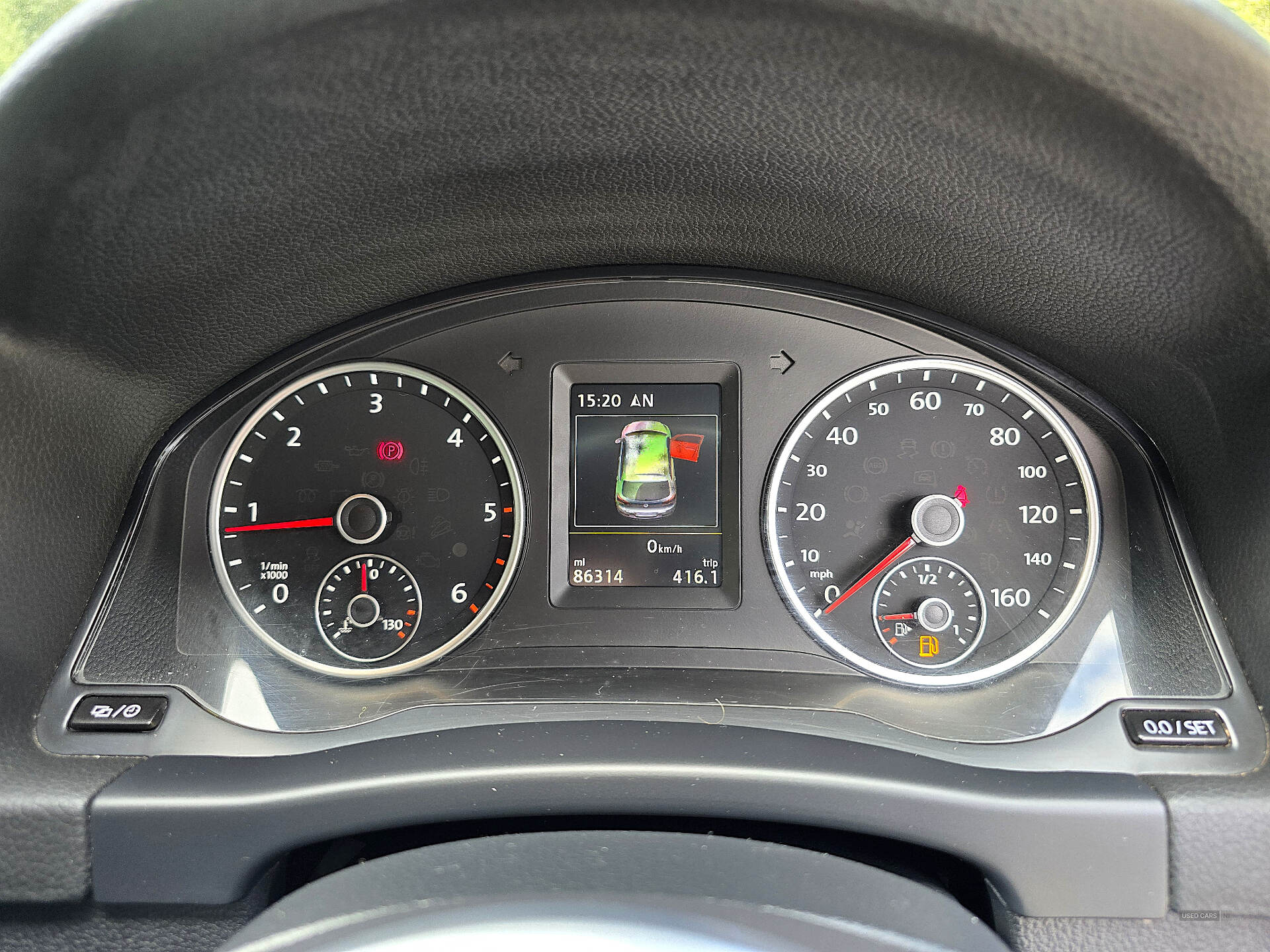 Oct 2015 Volkswagen Tiguan 2.0 TDi BlueMotion Tech R-Line Edition 150 5dr