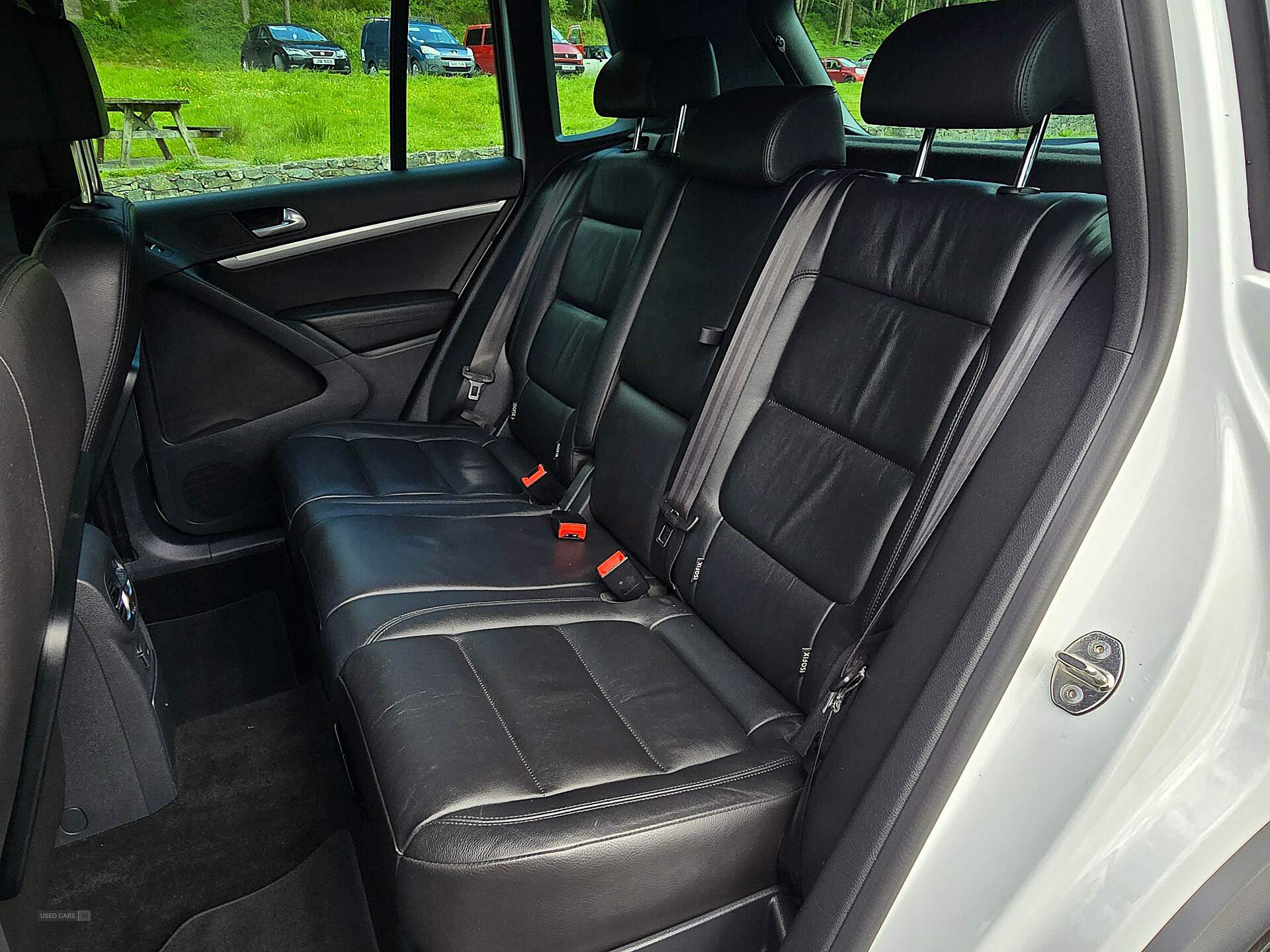 Oct 2015 Volkswagen Tiguan 2.0 TDi BlueMotion Tech R-Line Edition 150 5dr
