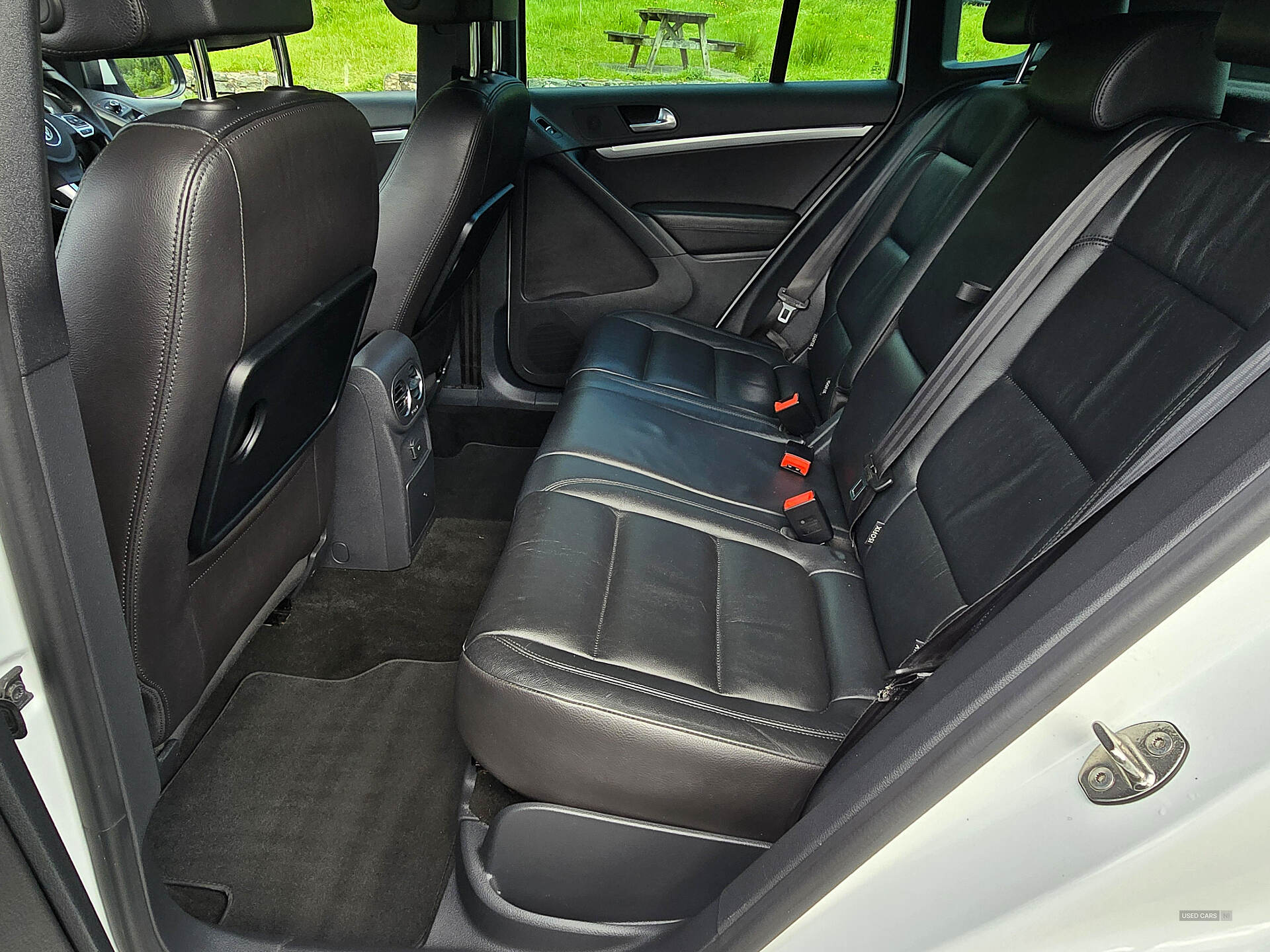 Oct 2015 Volkswagen Tiguan 2.0 TDi BlueMotion Tech R-Line Edition 150 5dr