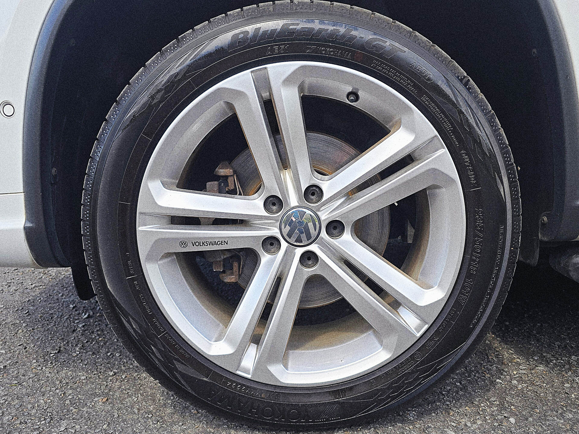 Oct 2015 Volkswagen Tiguan 2.0 TDi BlueMotion Tech R-Line Edition 150 5dr