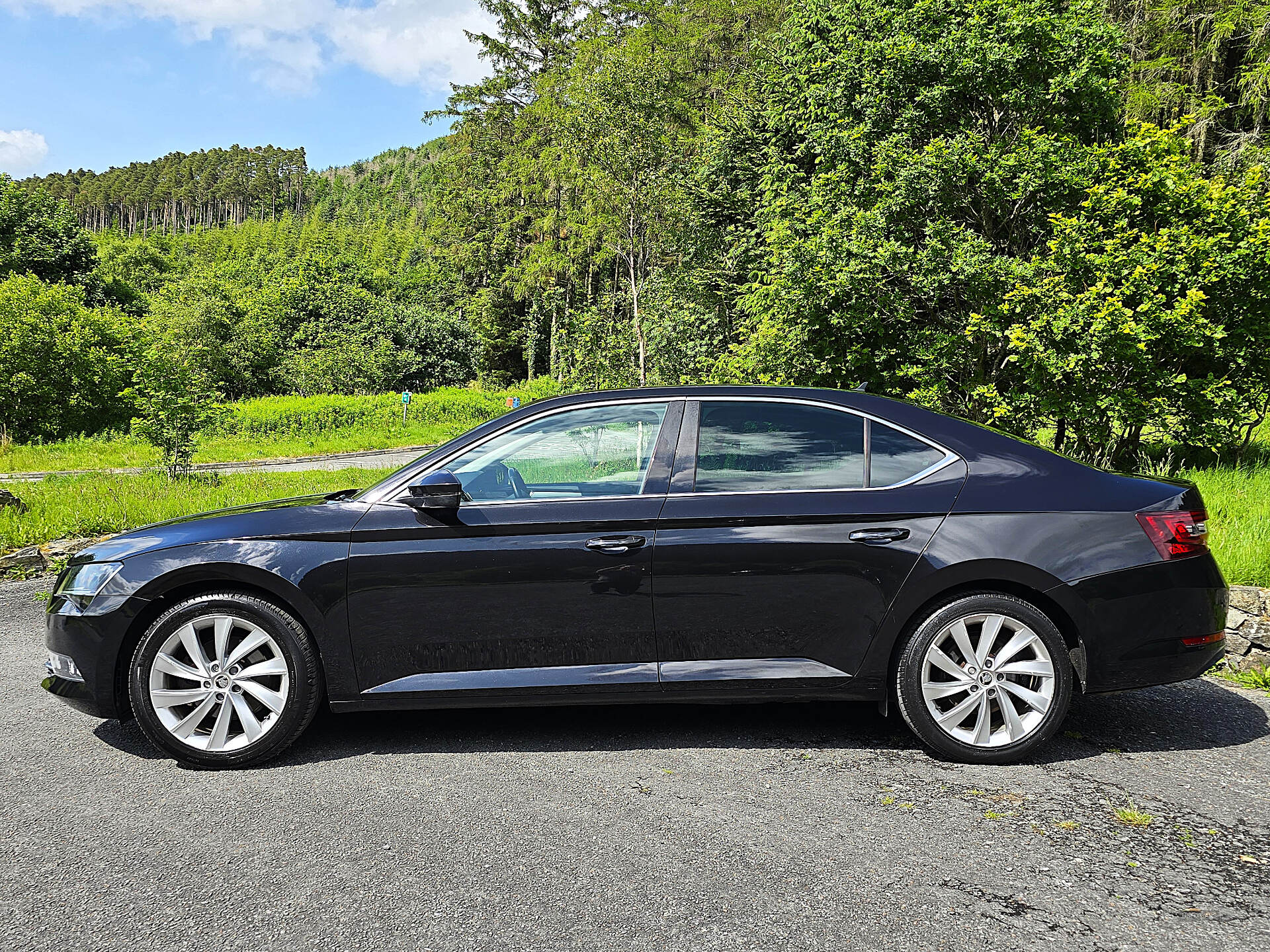 Mar 2017 Skoda Superb 2.0 TDI CR 190 SE L Executive 5dr