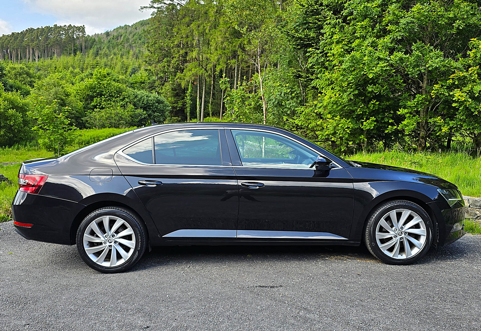Mar 2017 Skoda Superb 2.0 TDI CR 190 SE L Executive 5dr