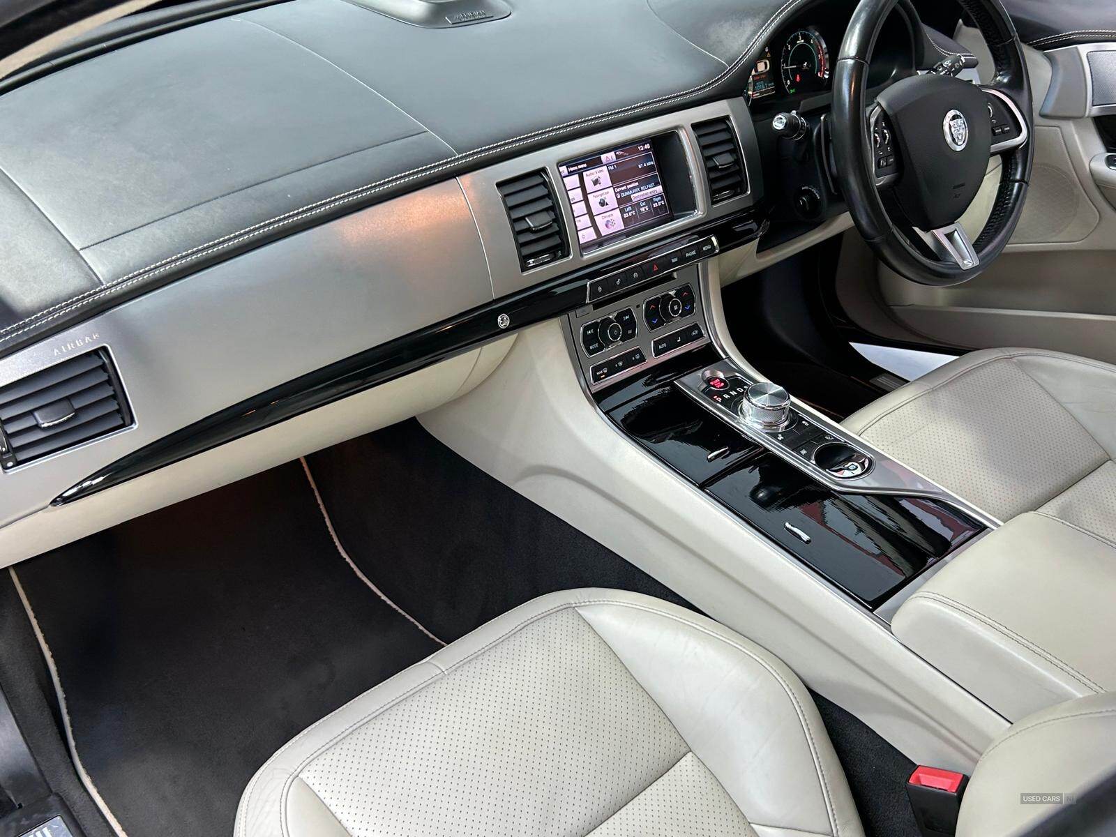 Nov 2012 Jaguar XF 3.0d V6 S Portfolio 4dr Auto [Start Stop]