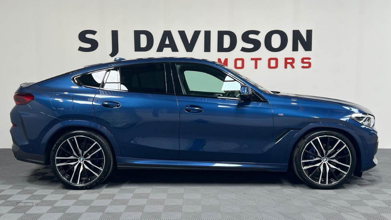 Jan 2022 BMW X6 xDrive30d MHT M Sport 5dr Step Auto