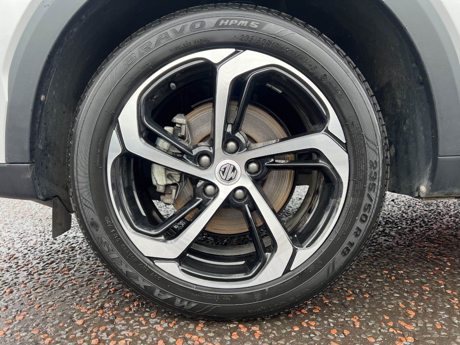 2024 MG MGS5 HS SE