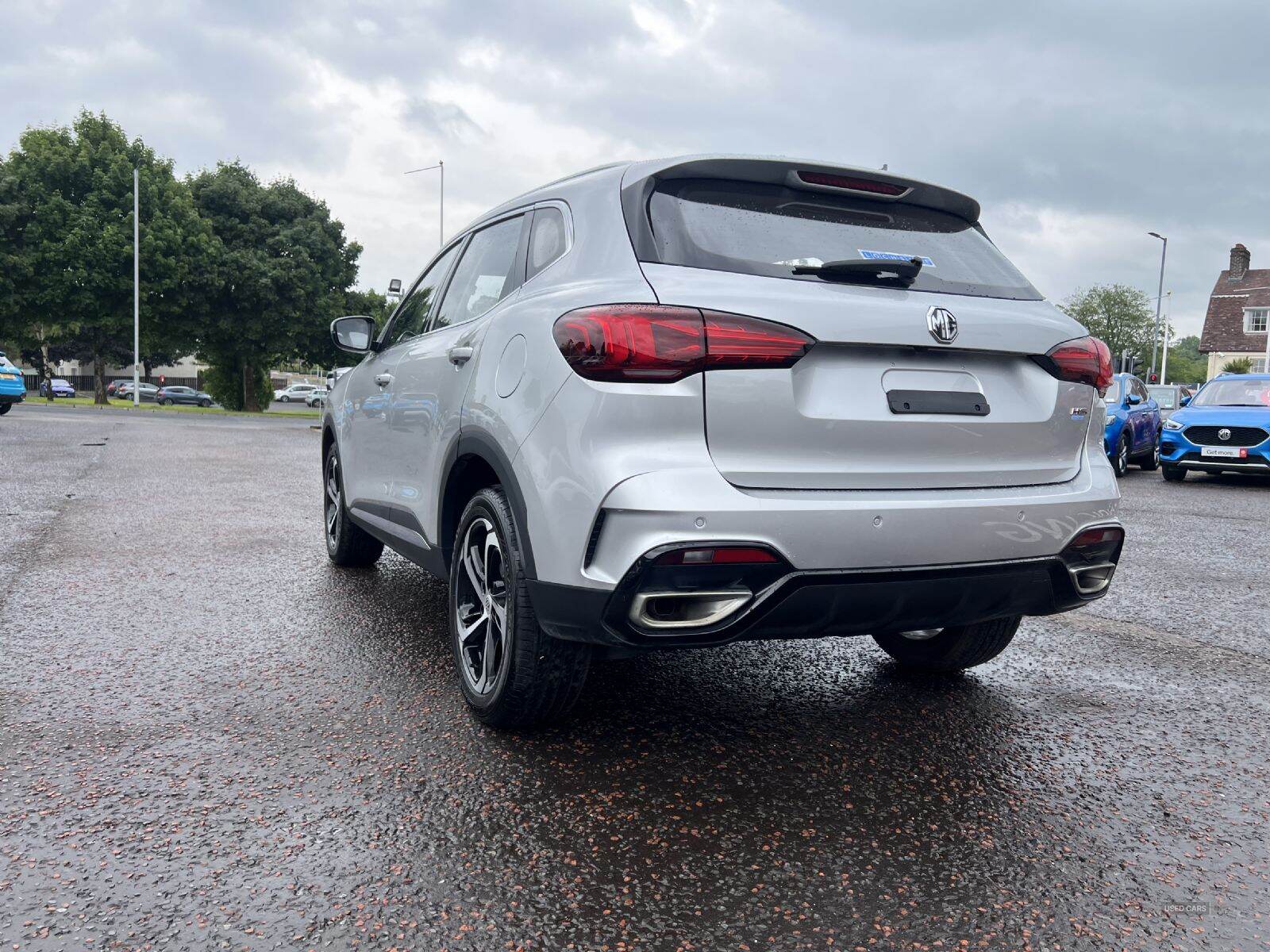 2024 MG MGS5 HS SE