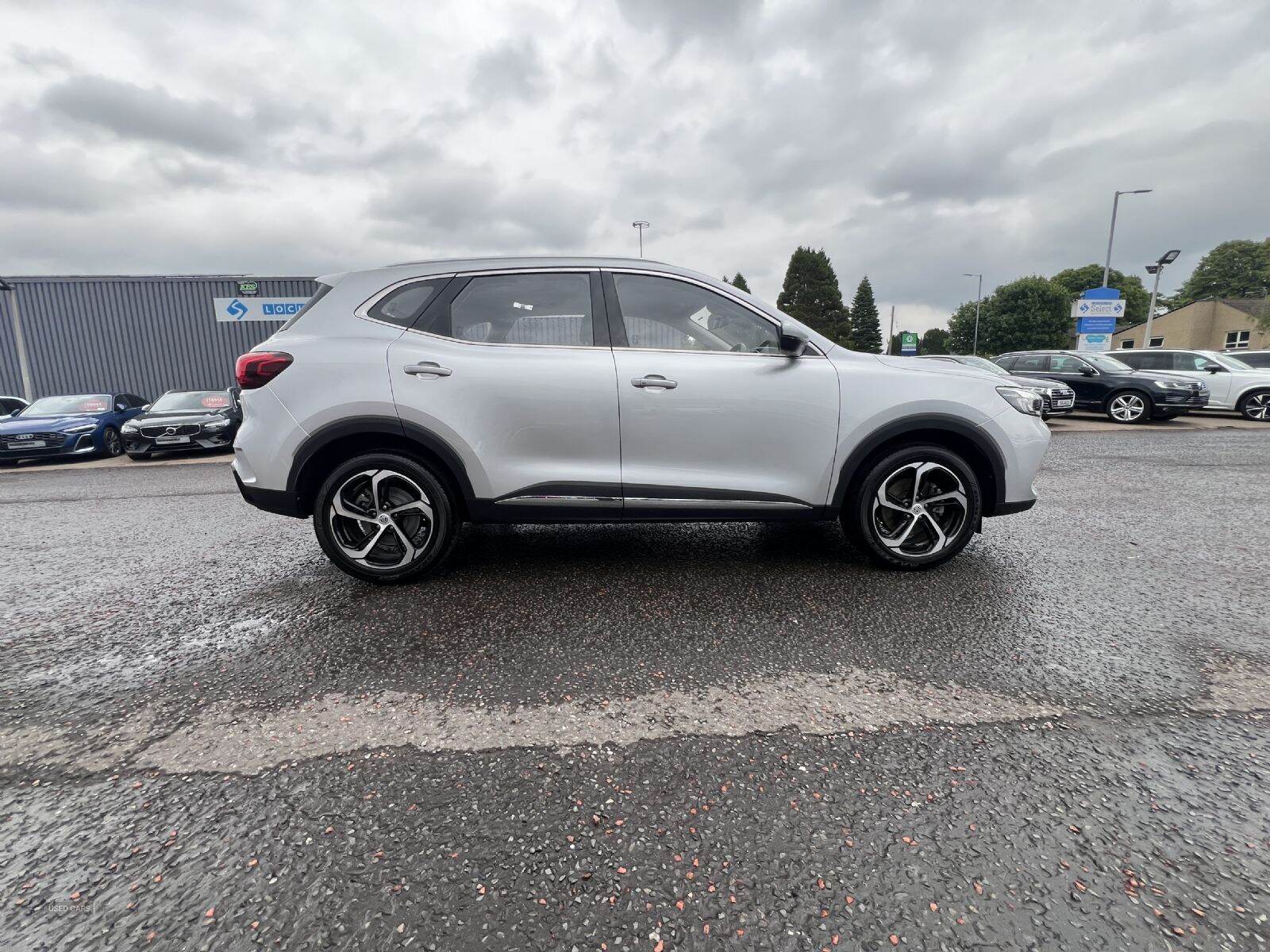 2024 MG MGS5 HS SE