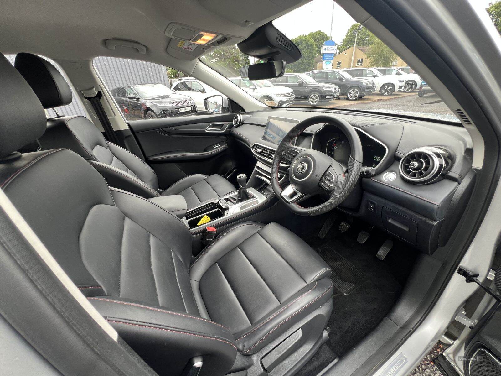 2024 MG MGS5 HS SE