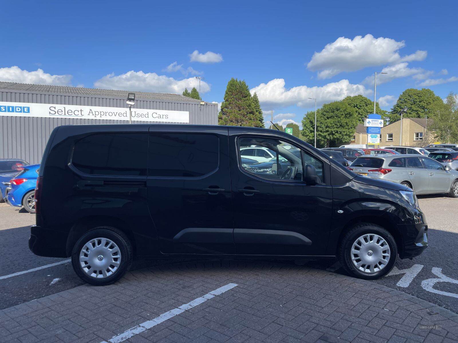 Mar 2022 Vauxhall Combo 2300 1.5 Turbo D 100ps H1 Sportive Van