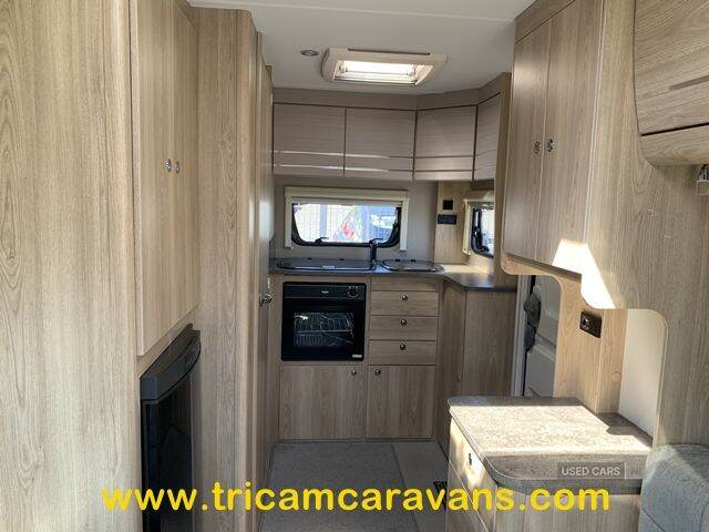  2019 Elddis Xplore 422/2, Lightweight and Compact