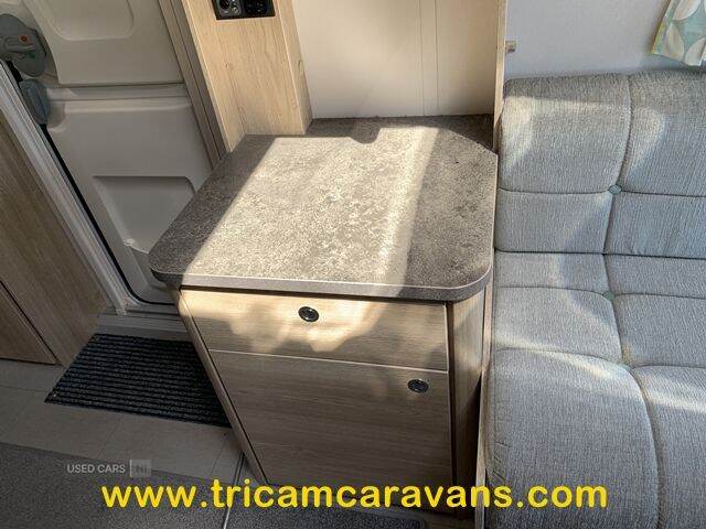  2019 Elddis Xplore 422/2, Lightweight and Compact
