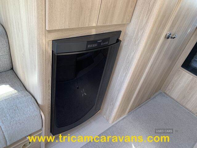  2019 Elddis Xplore 422/2, Lightweight and Compact
