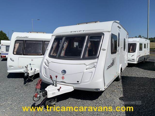 2010 Swift Charisma 535/4, Lightweight, Fixed End Bed