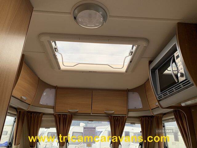 2010 Swift Charisma 535/4, Lightweight, Fixed End Bed