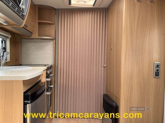 2010 Swift Charisma 535/4, Lightweight, Fixed End Bed