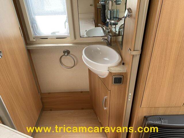 2010 Swift Charisma 535/4, Lightweight, Fixed End Bed