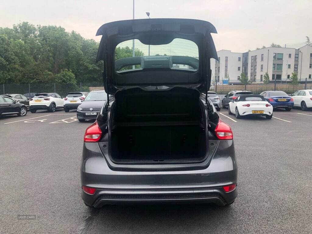 2018 Ford Focus 1.5 TDCi ST-Line Hatchback 5dr Diesel Manual Euro 6 (s/s) (120 ps)