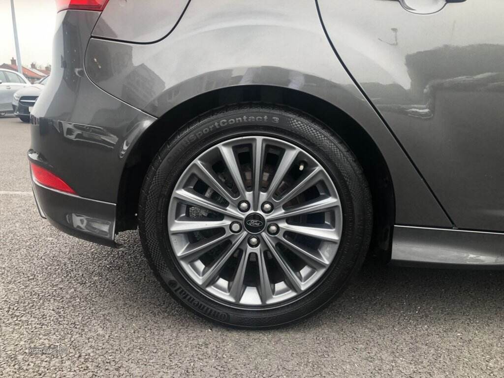 2018 Ford Focus 1.5 TDCi ST-Line Hatchback 5dr Diesel Manual Euro 6 (s/s) (120 ps)