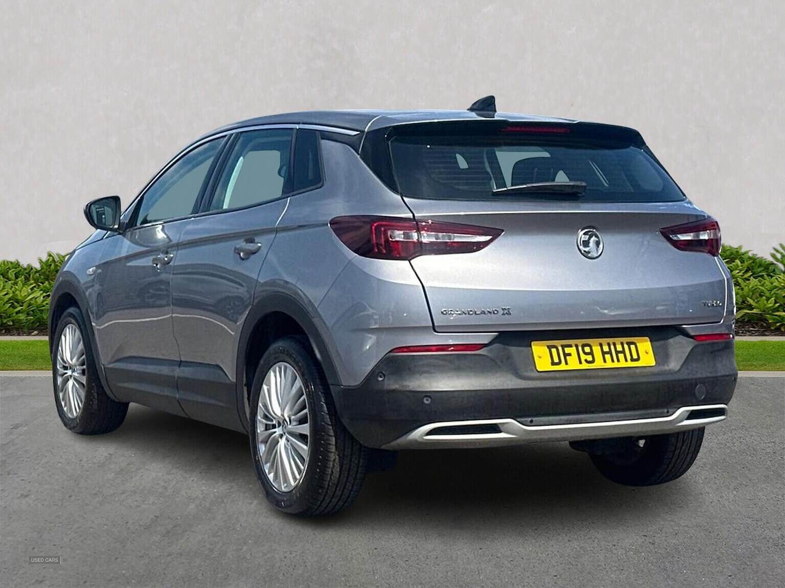 Apr 2019 Vauxhall Grandland X 1.2 Turbo Tech Line Nav 5Dr