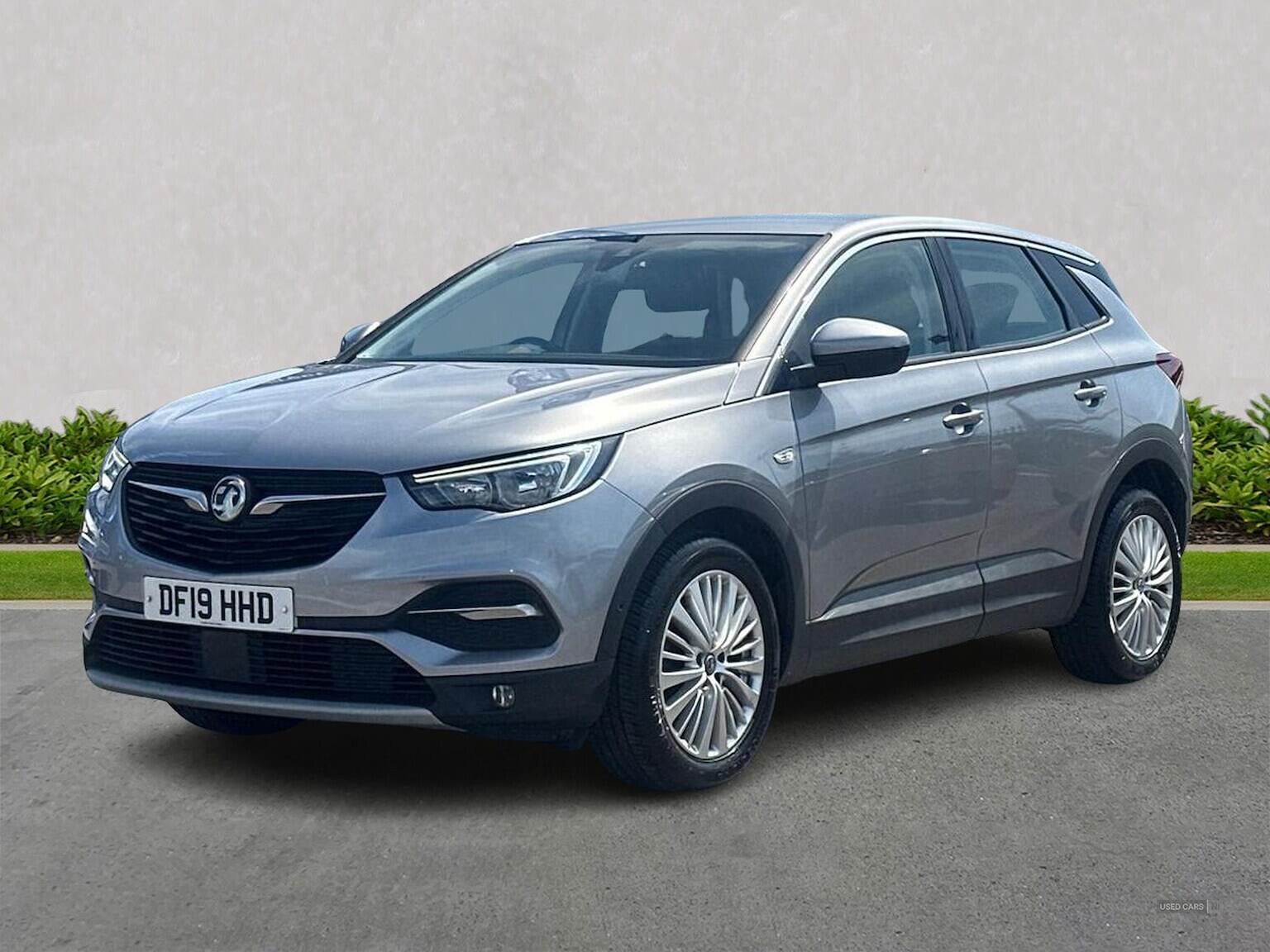 Apr 2019 Vauxhall Grandland X 1.2 Turbo Tech Line Nav 5Dr
