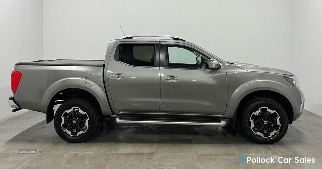Aug 2021 Nissan Navara Double Cab Pick Up Tekna 2.3dCi 190 TT 4WD Auto