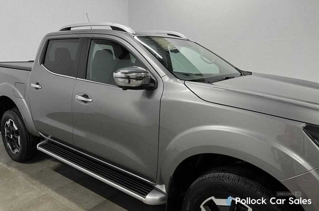 Aug 2021 Nissan Navara Double Cab Pick Up Tekna 2.3dCi 190 TT 4WD Auto