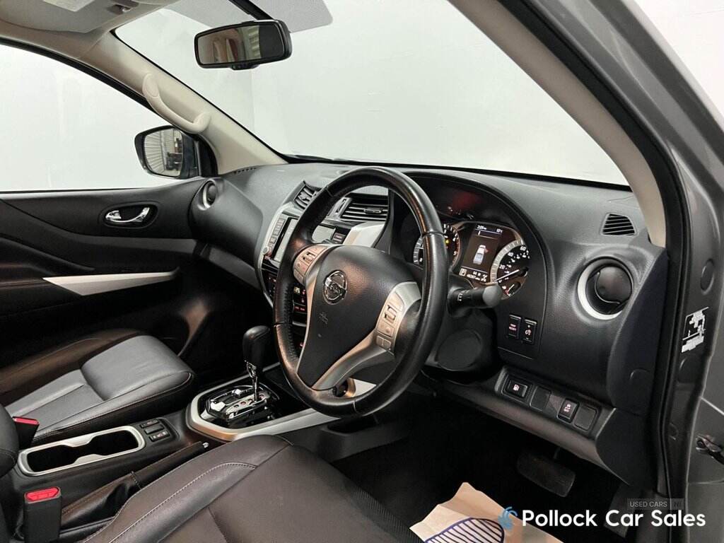 Aug 2021 Nissan Navara Double Cab Pick Up Tekna 2.3dCi 190 TT 4WD Auto